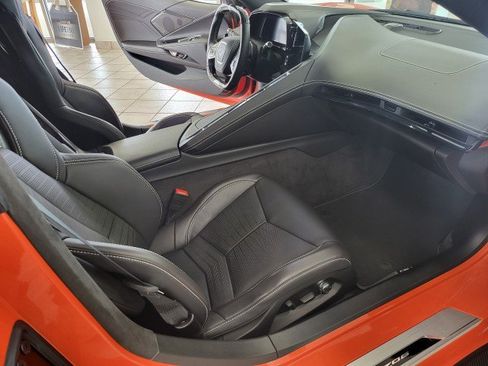 Used 2025 Chevrolet Corvette Z06 w/ Z07 Performance Package RWD image 15