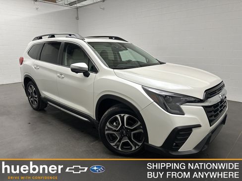 Used 2023 Subaru Ascent Limited w/ Technology Package AWD/4WD image 1