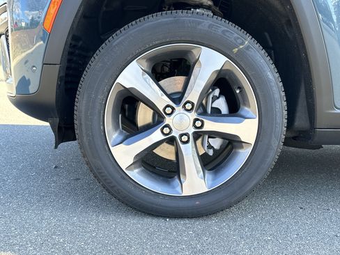 New 2026 Jeep Grand Cherokee Limited image 12