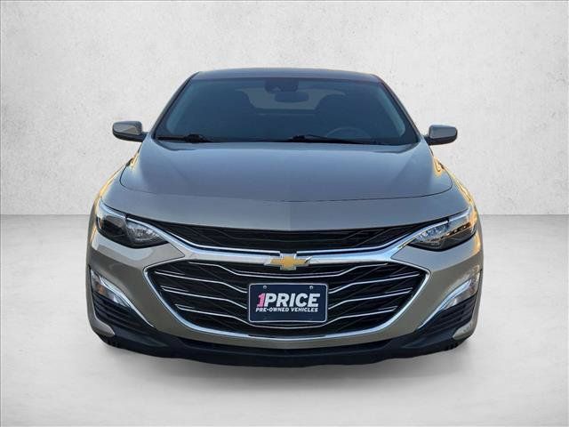 Used 2025 Chevrolet Malibu LS FWD image 2