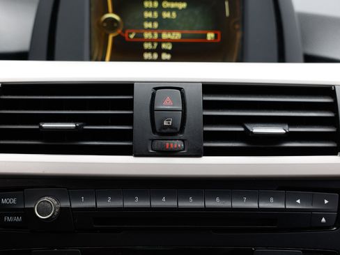 Used 2014 BMW 320i Sedan image 33