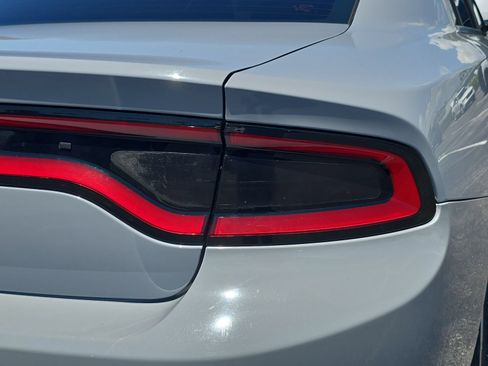 Used 2021 Dodge Charger SXT RWD image 8