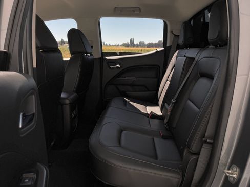 Used 2019 Chevrolet Colorado ZR2 w/ Colorado ZR2 Bison Edition AWD/4WD image 33