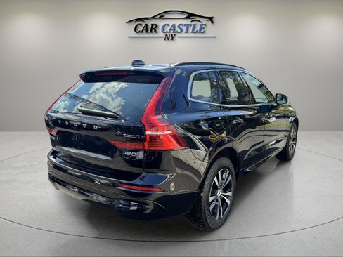 Used 2023 Volvo XC60 B5 Core image 7