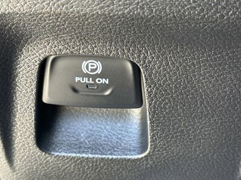 Used 2021 RAM 1500 Big Horn image 45