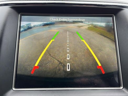 Used 2018 Jeep Grand Cherokee Altitude image 15