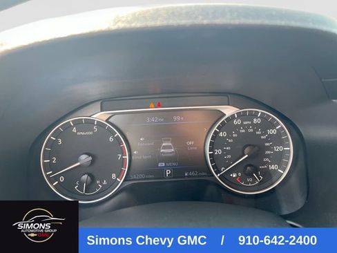 Used 2024 Nissan Altima 2.5 SV FWD image 11