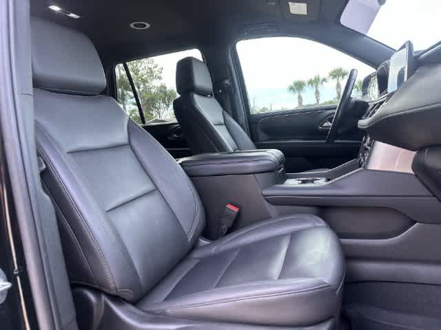 Used 2022 Chevrolet Tahoe LT w/ Luxury Package AWD/4WD image 27