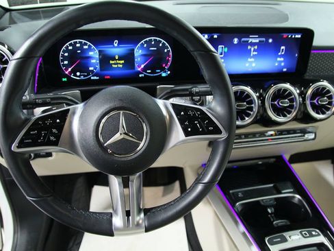 Certified 2025 Mercedes-Benz GLB 250 4MATIC image 23