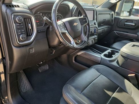 Certified 2022 Chevrolet Silverado 3500 LTZ w/ LTZ Plus Package image 10