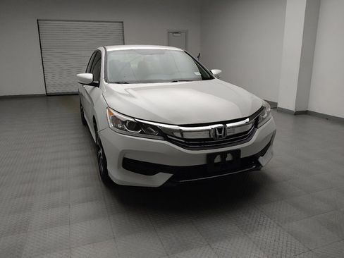 Used 2017 Honda Accord LX image 14