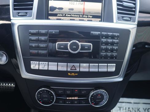 Used 2015 Mercedes-Benz GL 63 AMG 4MATIC image 39