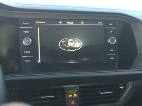 Certified 2021 Volkswagen Jetta SEL Premium image 27