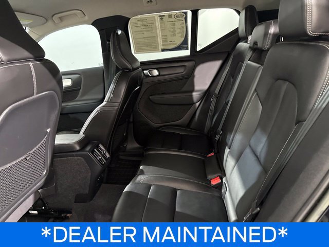 Used 2022 Volvo XC40 T5 Momentum AWD/4WD image 17