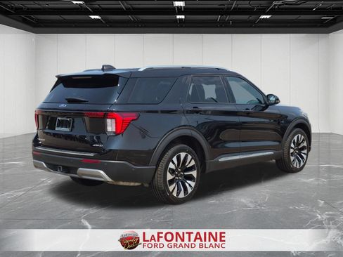 Certified 2025 Ford Explorer Platinum w/ LUX Leather Package AWD/4WD image 5