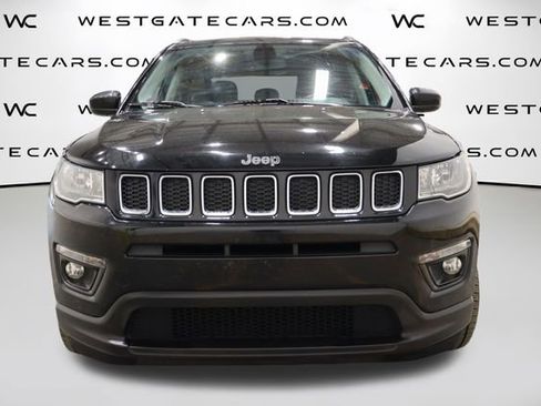 Used 2018 Jeep Compass Latitude w/ Popular Equipment Group image 4