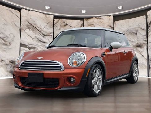 Used 2012 MINI Cooper Hardtop FWD image 2