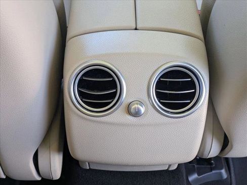 Certified 2022 Mercedes-Benz GLC 300 image 17