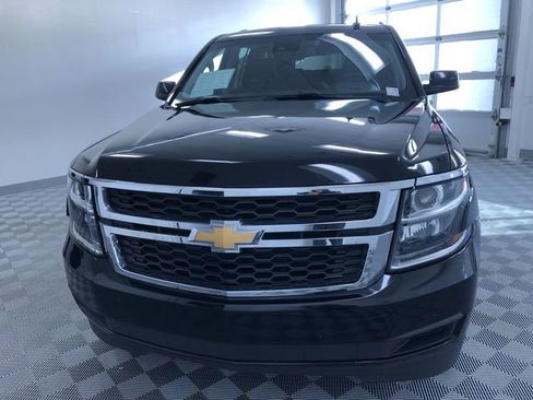 Used 2019 Chevrolet Suburban LT image 7