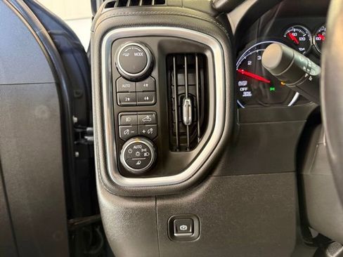 Used 2021 Chevrolet Silverado 1500 LTZ image 17