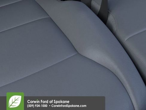 New 2025 Ford F550 4x4 Supercab Super Duty image 16