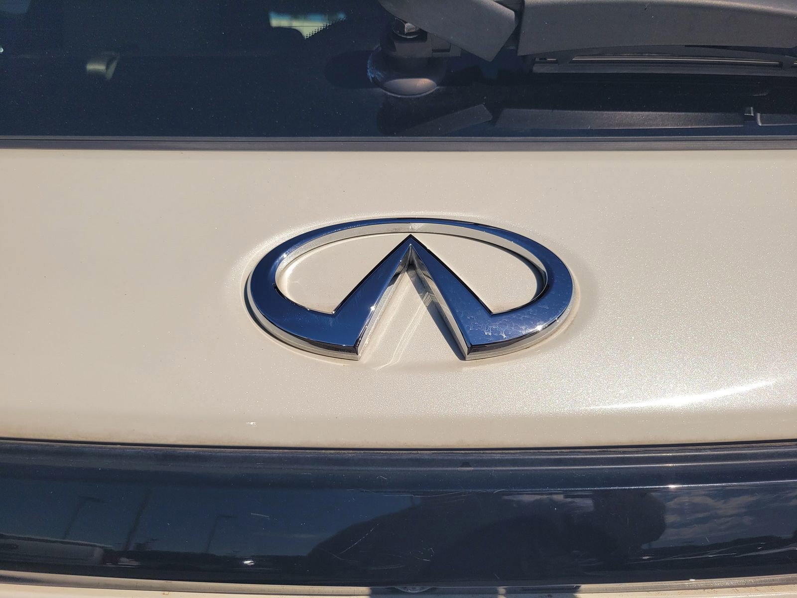 Used 2024 INFINITI QX60 Luxe w/ Performance Audio Package AWD/4WD image 6