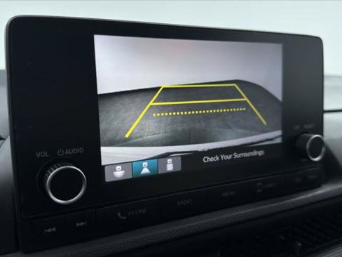 Used 2024 Honda CR-V LX image 28