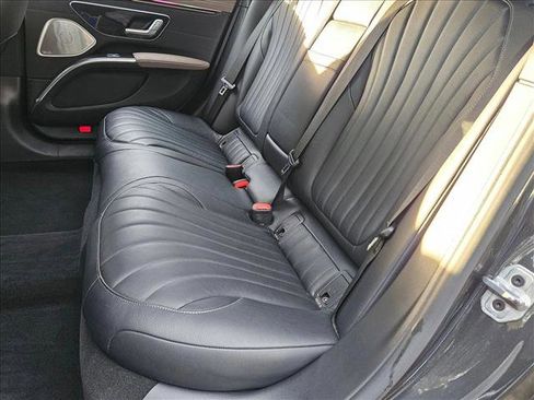 Used 2023 Mercedes-Benz EQS 450+ Sedan image 18