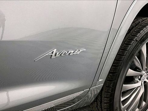 Used 2025 Buick Enclave Avenir w/ Super Cruise Package image 11