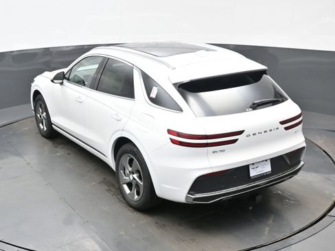 New 2026 Genesis GV70 2.5T Select image 23