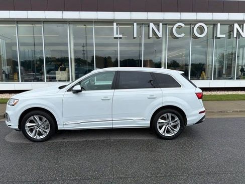 Used 2022 Audi Q7 3.0T Premium Plus w/ Premium Plus Package AWD/4WD image 5