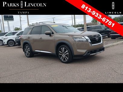 Used 2023 Nissan Pathfinder Platinum w/ Cargo Package