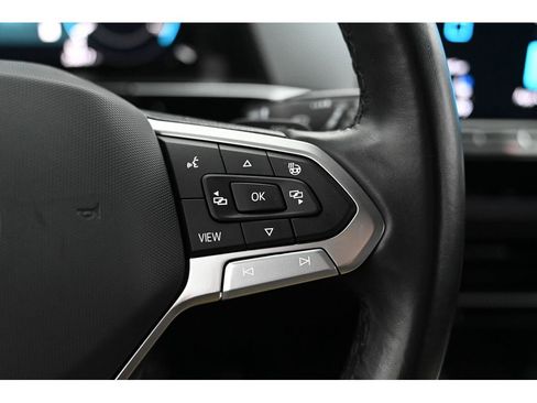 Used 2024 Volkswagen Atlas Cross Sport SEL Premium R-Line image 41