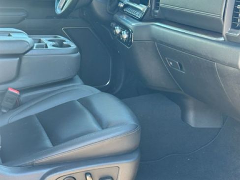 Used 2025 GMC Sierra 1500 SLT image 21