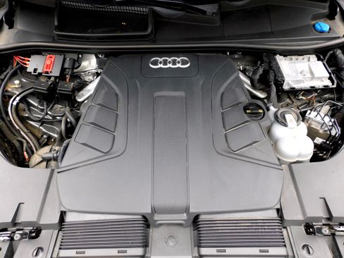 Used 2019 Audi Q7 3.0T Prestige AWD/4WD image 27