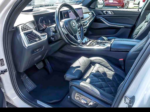 Used 2024 BMW X5 xDrive40i AWD/4WD image 13
