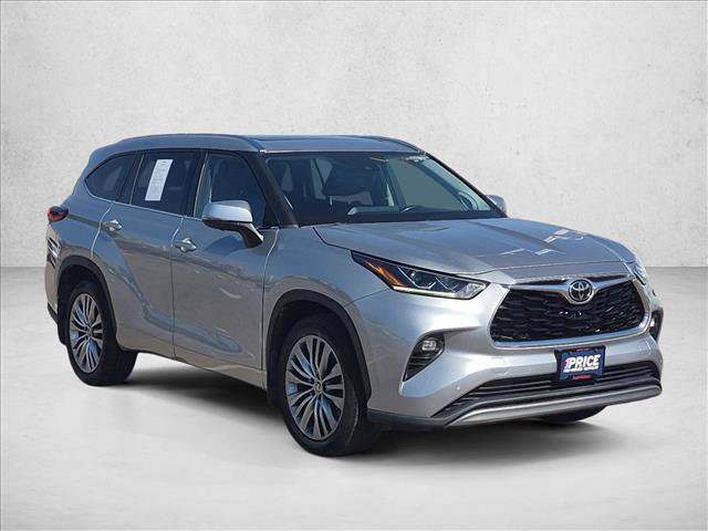 Used 2023 Toyota Highlander Platinum AWD/4WD image 3
