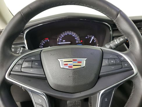 Used 2017 Cadillac XT5 Luxury w/ Driver Awareness Package image 33