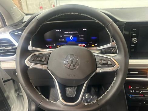 New 2026 Volkswagen Taos SE AWD/4WD image 16