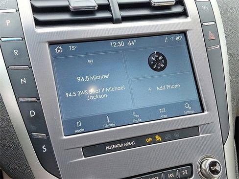 Used 2020 Lincoln MKZ image 16