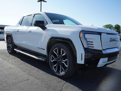 New 2025 GMC Sierra EV Denali image 7