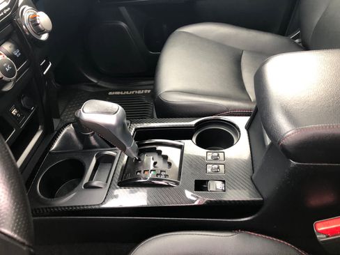 Used 2018 Toyota 4Runner TRD Off-Road Premium image 24