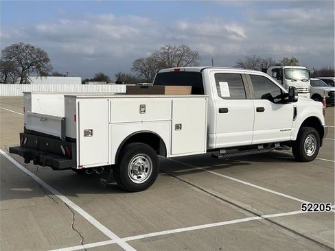 Used 2019 Ford F250 XL w/ Power Equipment Group image 2