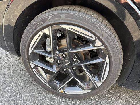 Used 2025 Kia K4 GT-Line w/ GT-Line Sunroof Package image 7