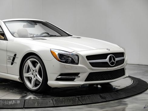 Used 2014 Mercedes-Benz SL 550 image 33