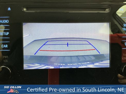 Used 2018 Toyota Corolla LE image 7