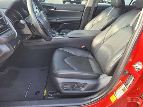 Used 2023 Toyota Camry XSE FWD image 15