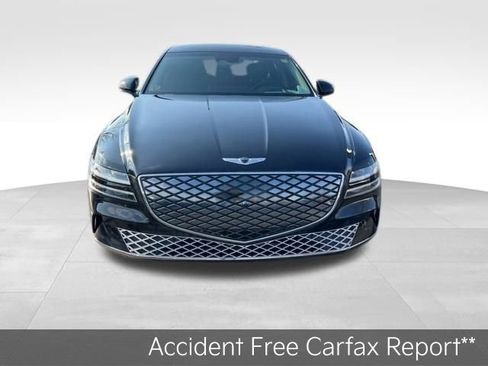 Used 2023 Genesis G80 image 2