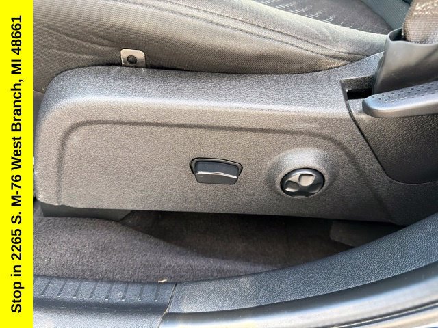 Used 2020 Dodge Journey SE w/ SE Popular Equipment Group FWD image 14