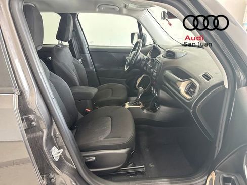 Used 2017 Jeep Renegade Latitude image 25